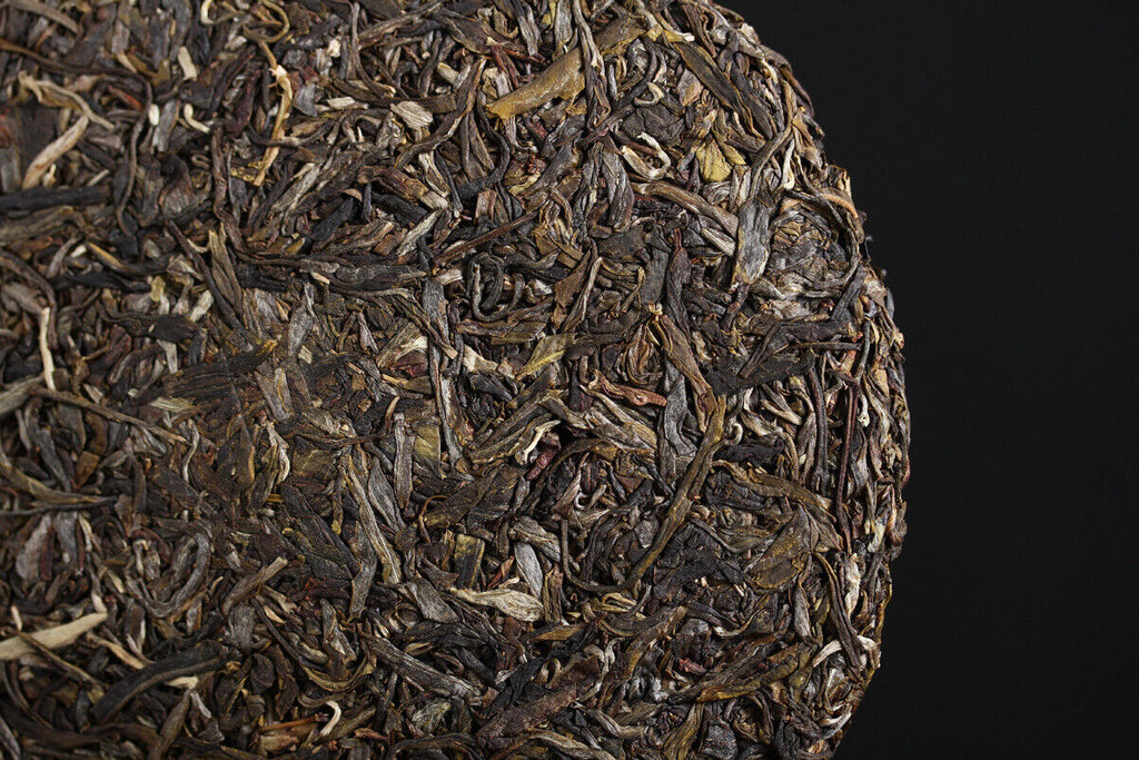 HelloYoung 357g Yunnan Pu'er Tea Bulang Mountain Raw Cake Big Old Tree Seven Seeds Cake