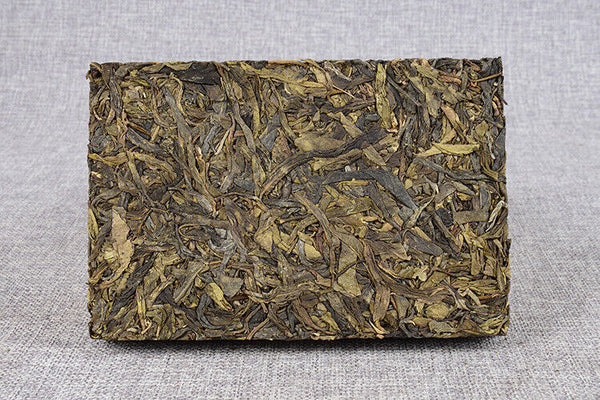 HelloYoung Yunnan Puerh Tea Iceland Gold Leaf Raw Tea 500g Puerh Raw Tea Brick
