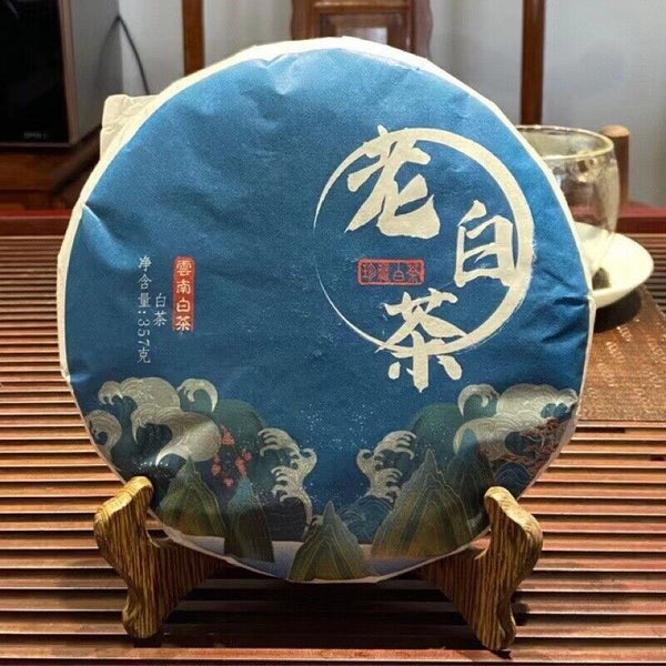 HelloYoung Yunnan White Tea Jinggu pressed of old white tea cake 357g/12.59oz