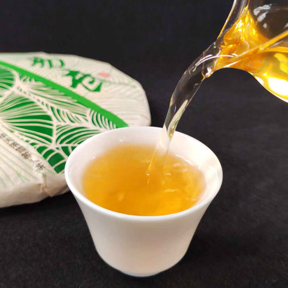 HelloYoung YIWU Tea Cake Pu'er Tea 357g Yunnan Tea Cake 普洱茶 357克云南茶饼 易武茶饼