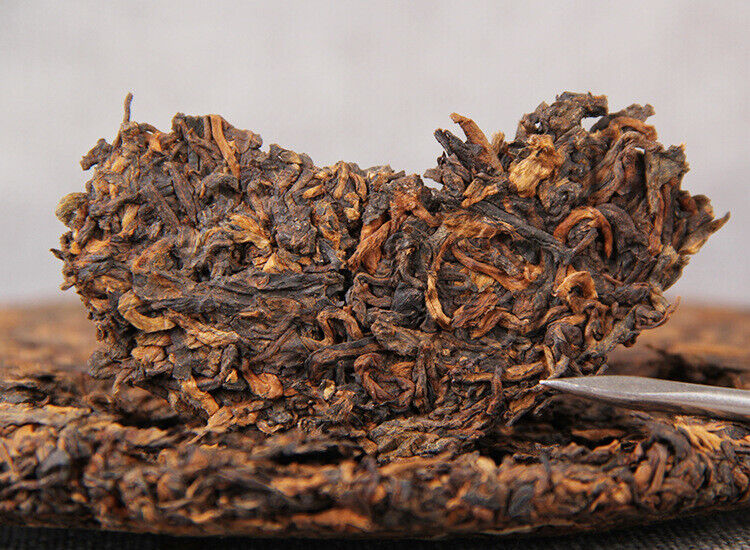 HelloYoung Yunnan Puer Ripe Tea Cake 云南普洱茶老班章古树纯料紧压普洱茶熟茶饼357g