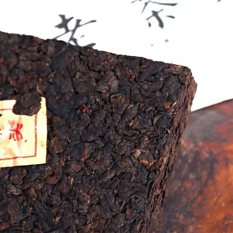 Old Laochatou Yunnan Pu'er Compressed Tea Bulang Mountain Puer Tea Brick 250g Main image