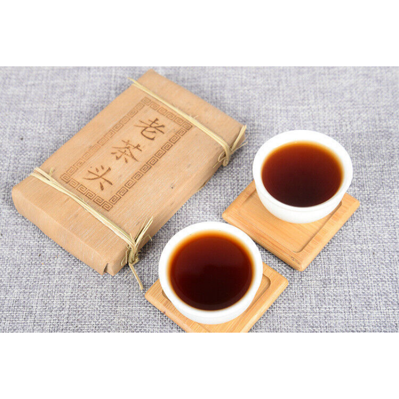 Natural Black Tea Pu-erh Tea Old Tea Head Golden Bud Brick Ripe Tea Brick 250g