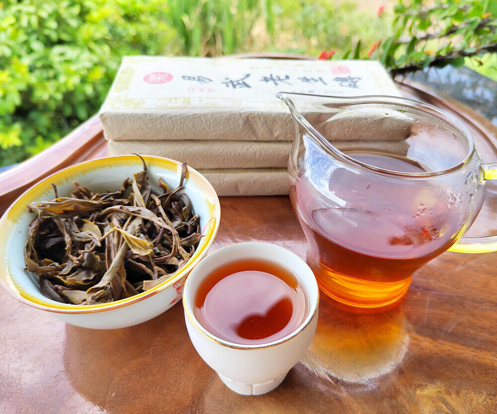 HelloYoung 200g YunNan Pu'er Old Tea Brick Tea Yiwu Old Raw Tea Aged Pu'er Raw Tea Brick