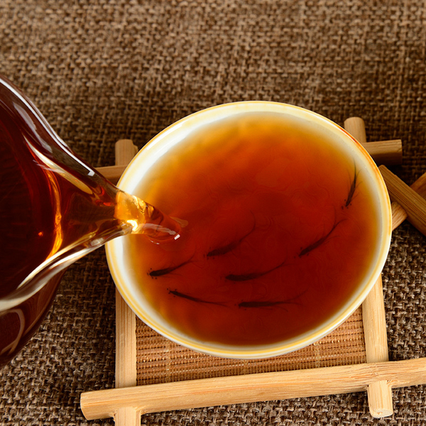 HelloYoung 357g Yunnan Pu'er Tea Old Banzhang Glutinous Fragrance Seven Seed Cake Ripe Tea