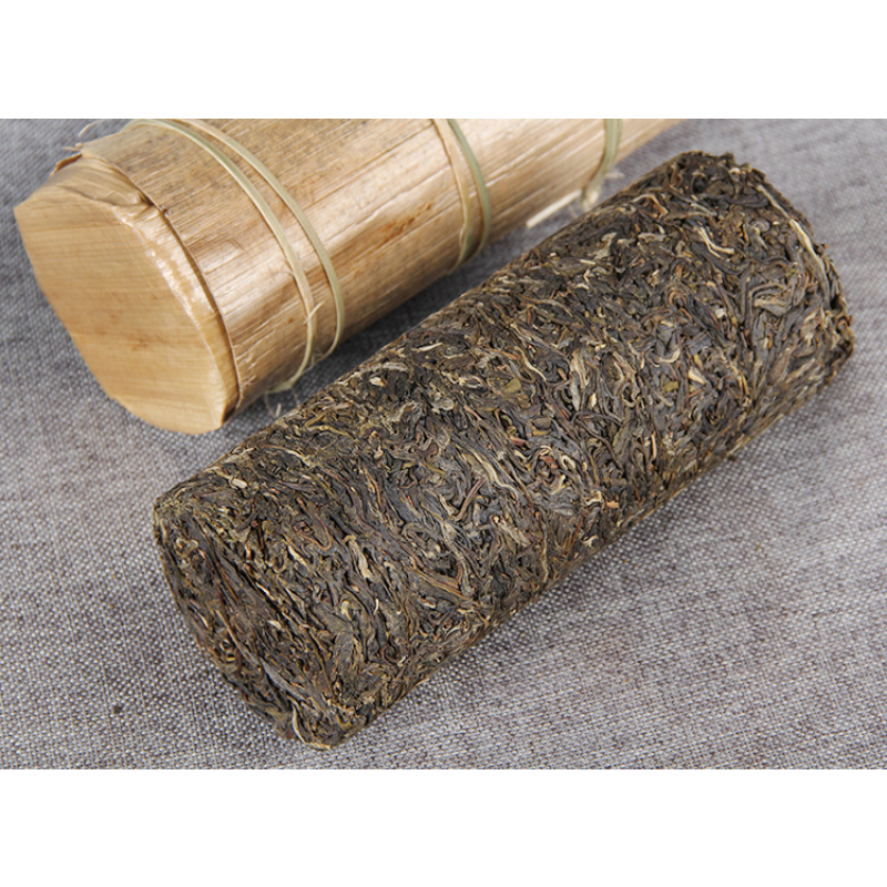 HelloYoung 1000g Spring Tea Xigui Longzhu Yunnan Xiao Longzhu Pu'er Tea Tea Column