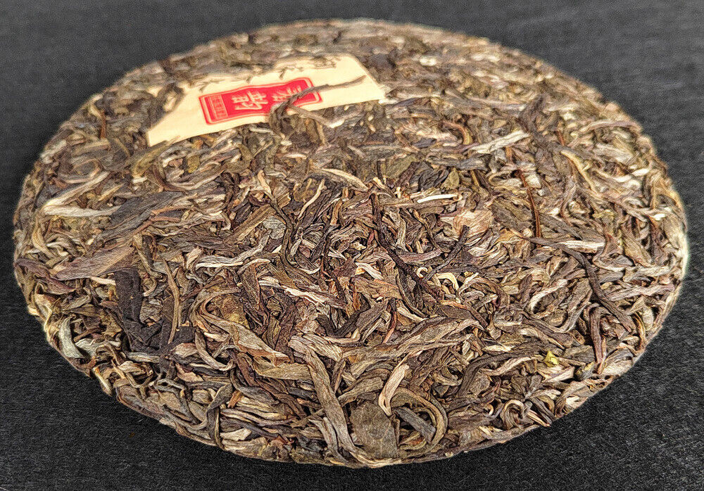 HelloYoung Puerh Raw Tea Cake 357g Yunnan Menghai Tea