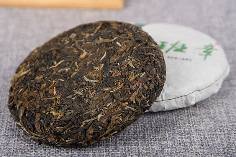 HelloYoung Pu-erh Tea Raw Tea Cake Raw Tea 100g Lao Ban Zhang Raw Tea Cake Yunnan Tea