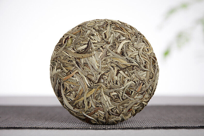 HelloYoung 100g white hair silver needle Yunnan small cake moonlight white old white tea