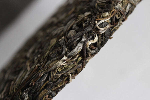 HelloYoung 357g Yunnan Pu'er Raw Tea Icelandic Honey Rhythm (5/1) Tea Seven Seed Cake Tea