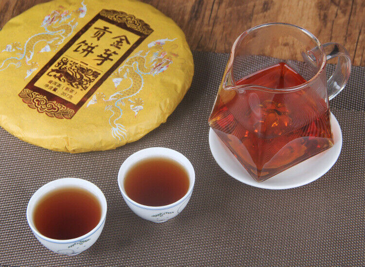 HelloYoung 357g Yunnan Pu'er Ripe Tea Cake 云南普洱熟茶西双版纳茶区年春茶357g御贡金饼 普洱熟茶