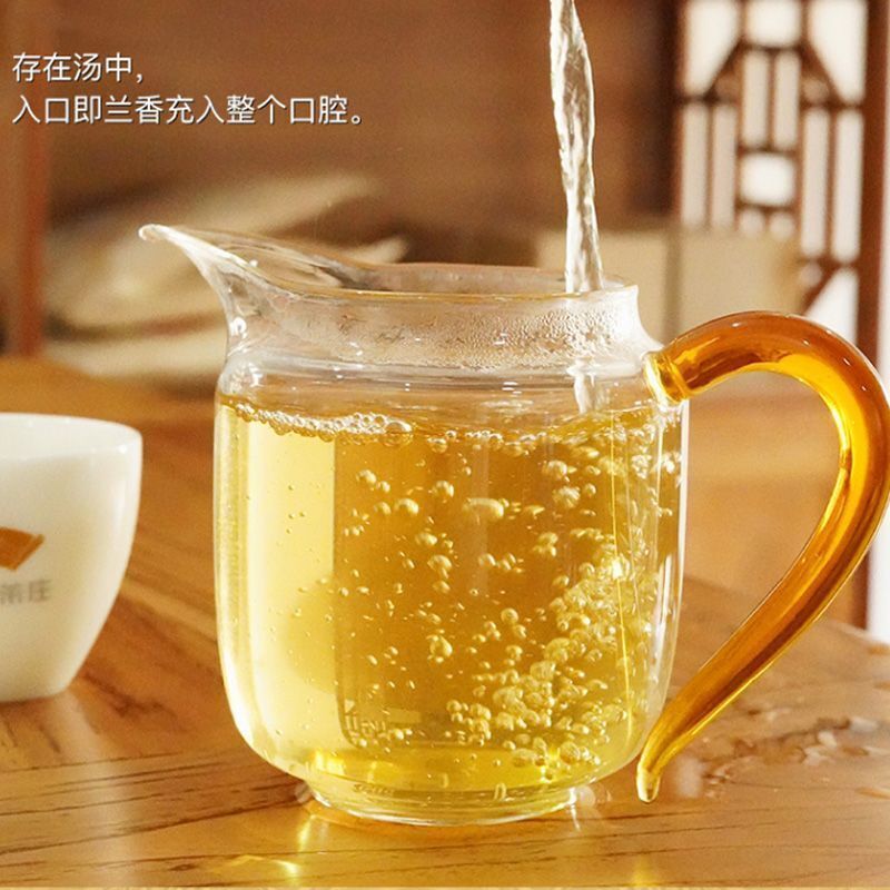 Big Snow Mountain Raw Tea Yunnan Pu'er Tea Ancient Tree Early Spring Cake Tea