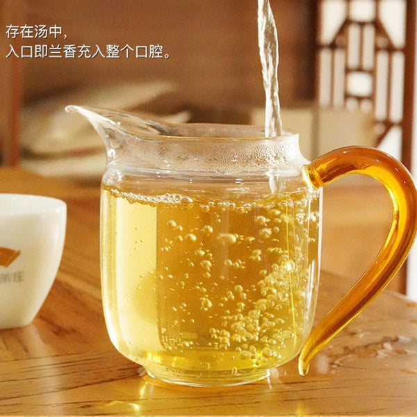 Big Snow Mountain Raw Tea Yunnan Pu'er Tea Ancient Tree Early Spring Cake Tea