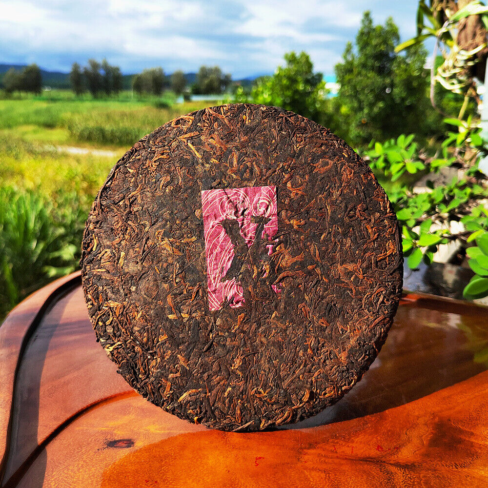 HelloYoung 普洱熟茶饼 宫廷金芽金针普洱茶 勐海布朗山老树茶叶批发厂家直销