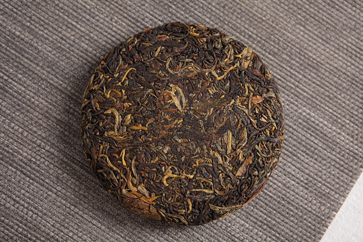 HelloYoung 100g Yunnan Red Tea Yunnan Red Tea Red Run Small Cake Big Tree Black Tea Cake