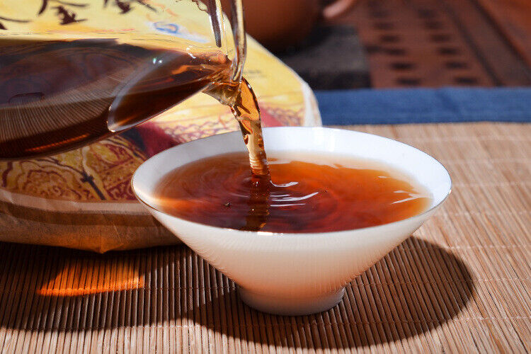 HelloYoung 357g Yunnan Pu'er Ripe Tea Cake Banzhang Golden Bud Ripe Tea Palace Tea Cake