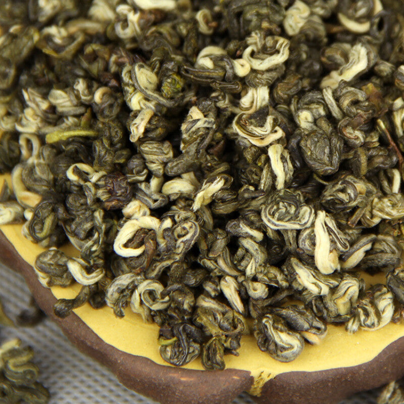HelloYoung Premium Slimming Tea 80g Yunnan Biluochun Green Tea Loose Leaf Iron Box Gift Tea