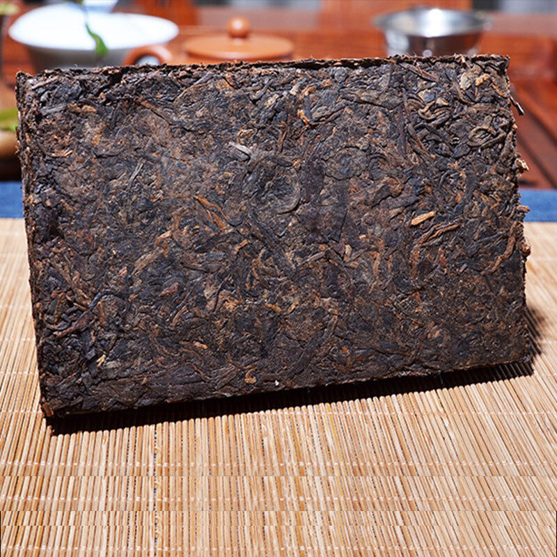 HelloYoung Yunnan Pu'er Ripe Tea Brick Jujube Scented Old Tea Brick 250g
