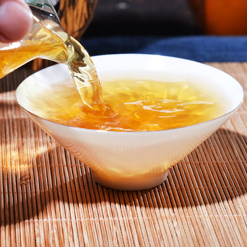 357g  Arbor Golden Needle Tree Tea Cake Tea Old Pu'er Yunnan Pu'er Tea Main image