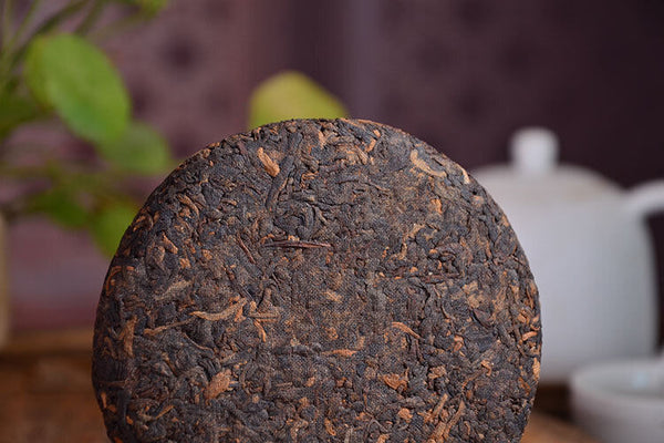 HelloYoung High Quality Puerh Ripe Tea Cake Golden Bud Tea Cake 100g