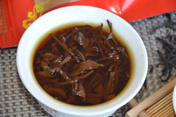 HelloYoung Top Black Tea Lapsang Red Tea Healthy Warm Stomach Zhengshanxiaozhon 250g