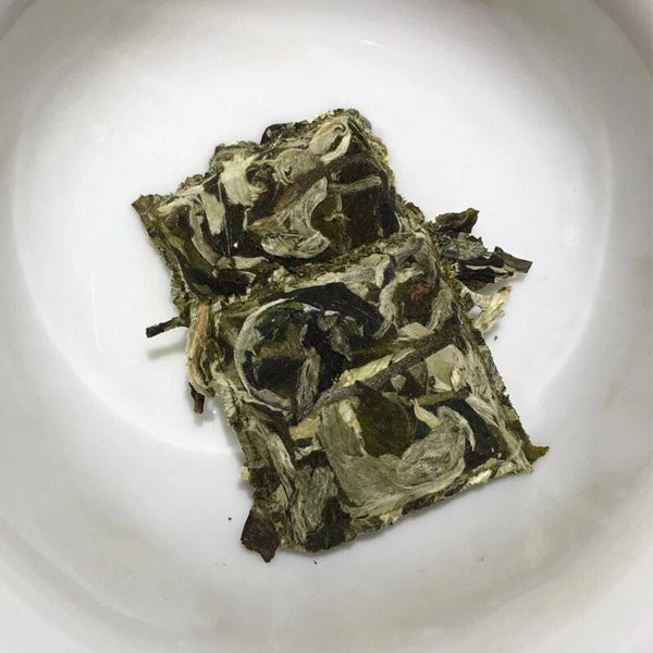 Peony King White Tea Cake Fuding White Peony Tea Bai Mu Dan High Mountain 450g 牡丹王白茶饼 福鼎白牡丹茶 白牡丹 高山 450克