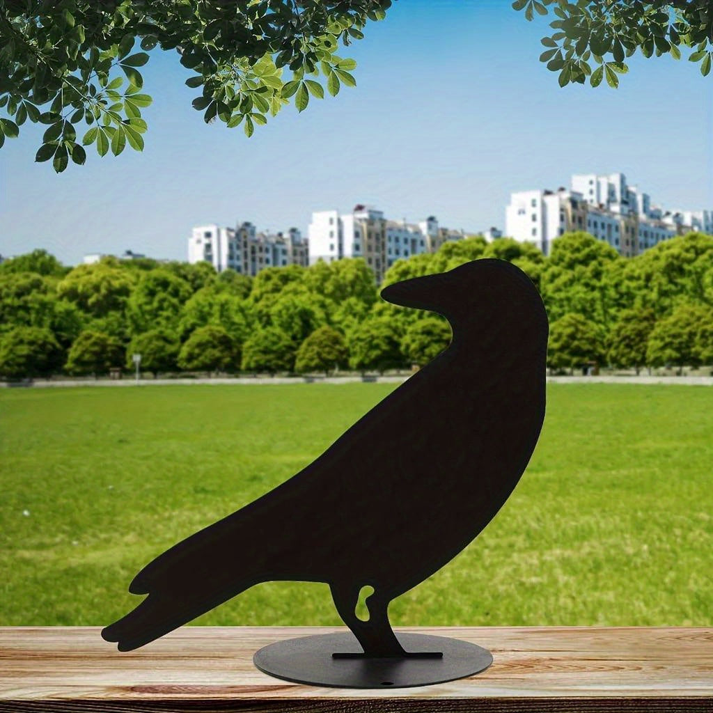 1pc Raven Garden Stake, Metal Silhouette Yard Sign With Stake For Garden Decor, Halloween Decor, Wall decor metal wall hanging. It can be a focal point during specific seasons or a permanent fixture for enthusiasts of darker aesthetics