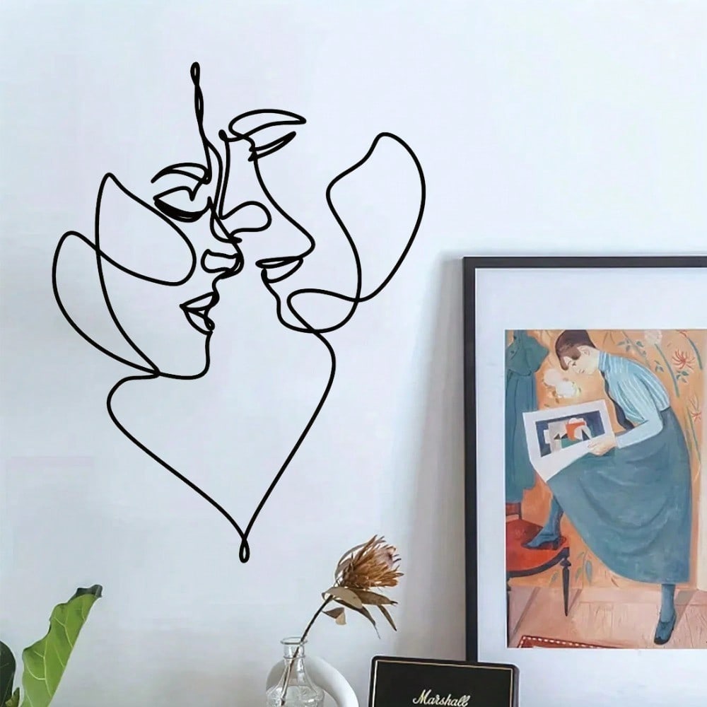 1 piece. Unique wire heart-shaped wall decoration. Contains two sides. Ideal gift for birthdays, Christmas and home decor. Also suitable for anniversaries and Valentine's Day. Birthday