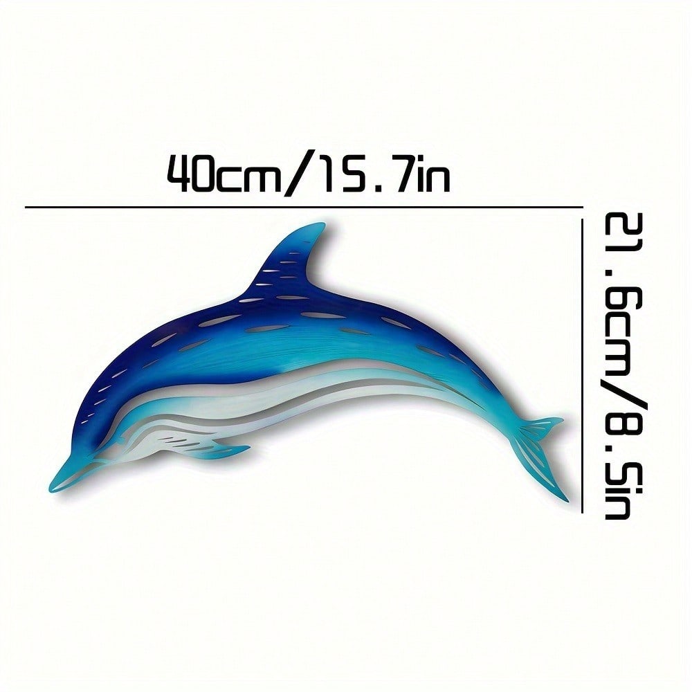 一件海豚金属海洋生物主题摆件，适用于庭院、海洋主题卧室，让您仿佛置身于神秘的海底世界。
