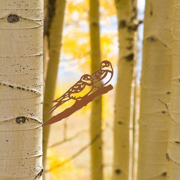 This embroidered two birds outdoor garden tree insert (1 piece) can be placed in various places such as courtyards and gardens to add an artistic touch to the garden. It is a fine outdoor garden decoration.