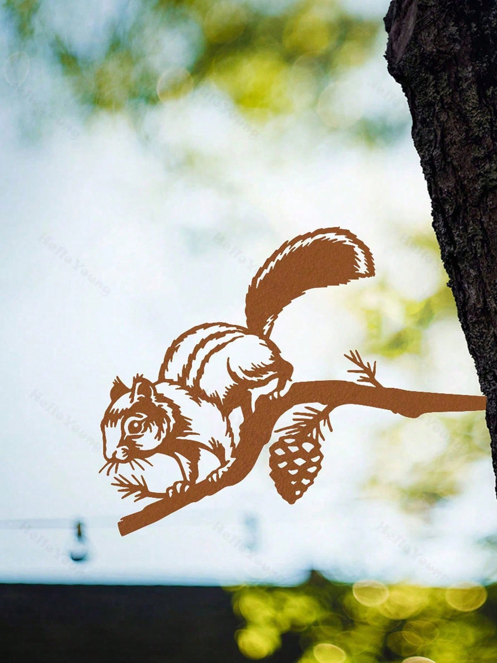 A stunning wildlife metal tree ornament, eye-catching garden decoration, perfect for patios and gardens, adds artistic charm and is a great gift.