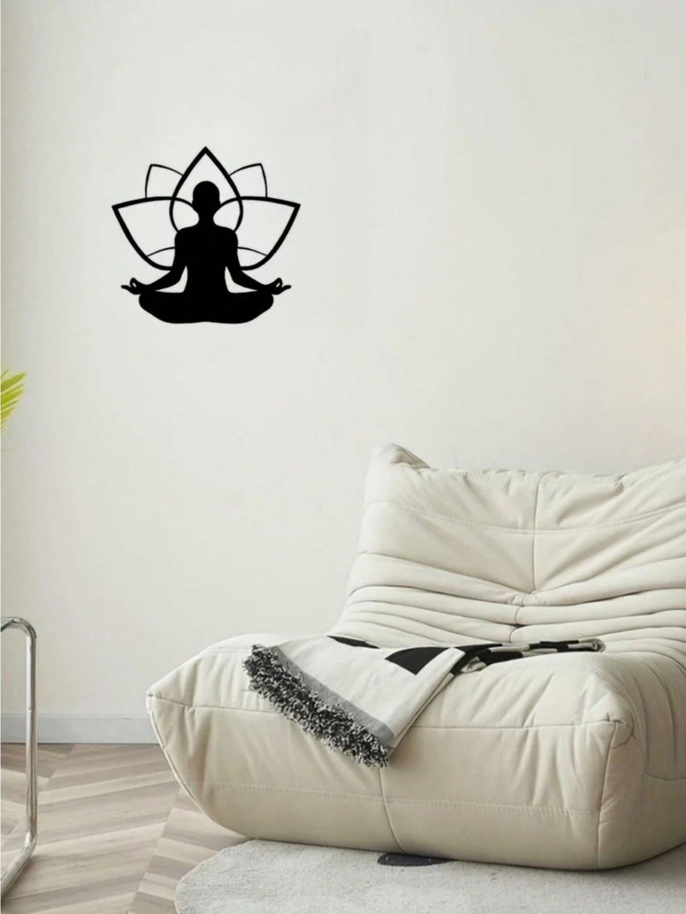 1 PC Black Metal Fashionable Wall Decor, Illuminating The Aesthetic Corners Of Living Room And Bedroom, Selected Home Goodies