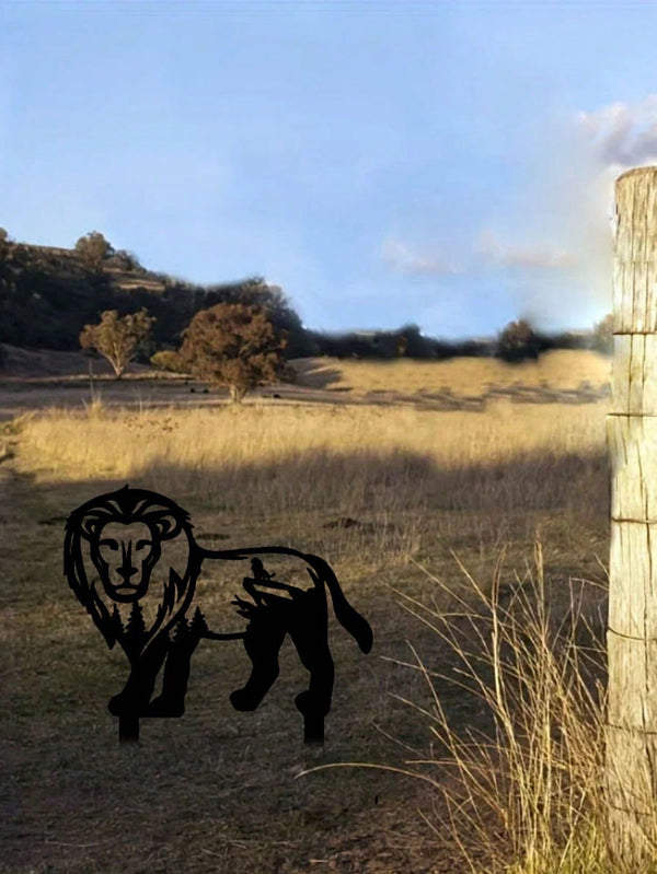 1 Black Metal Lion Garden Plug - Exquisite Outdoor Art Decorations, the Perfect Personalized Gift for Lion Lovers