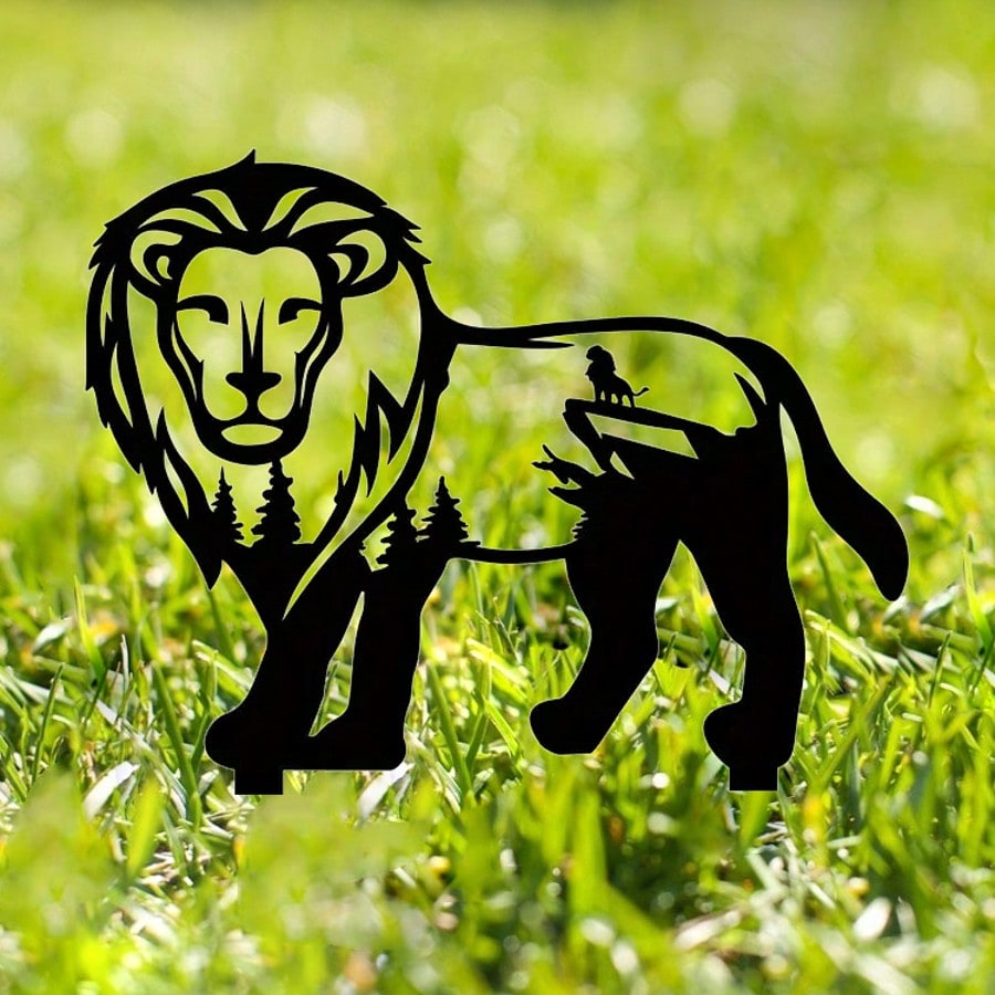 1 Black Metal Lion Garden Plug - Exquisite Outdoor Art Decorations, the Perfect Personalized Gift for Lion Lovers