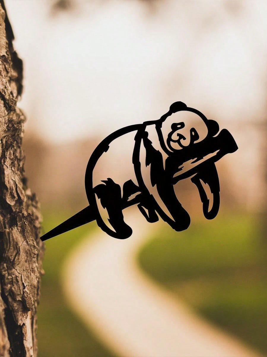 A home decoration, black iron panda gardening ornament. It can be used as an outdoor personalized gift, suitable for gardens, courtyards and woods, etc. It is the best choice.