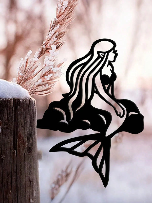 An elegant, natural outdoor patio decoration is perfect for a thoughtful housewarming gift or a unique garden piece. Add charm to any outdoor space.