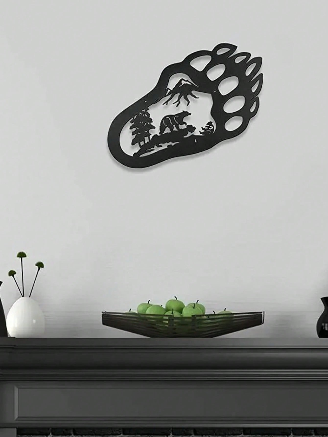 1 PC Black metal iron home decor bear and bear paw decorative wall art, living room bedroom universal, exquisite personalized gift suitable for decorating the wall