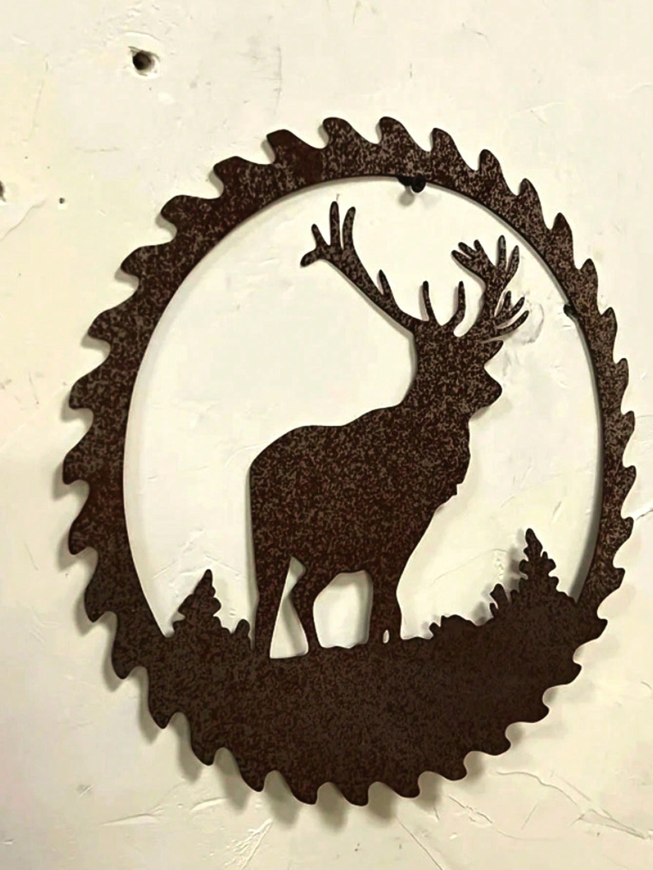 1 Piece Of Rusty Deer Iron Crafts, Adding Natural Wildness And Retro Charm To The Garden, Becoming A Beautiful Scenery In The Courtyard - Suitable For Metal Wall Decoration Of Outdoor Garden Courtyard Main image