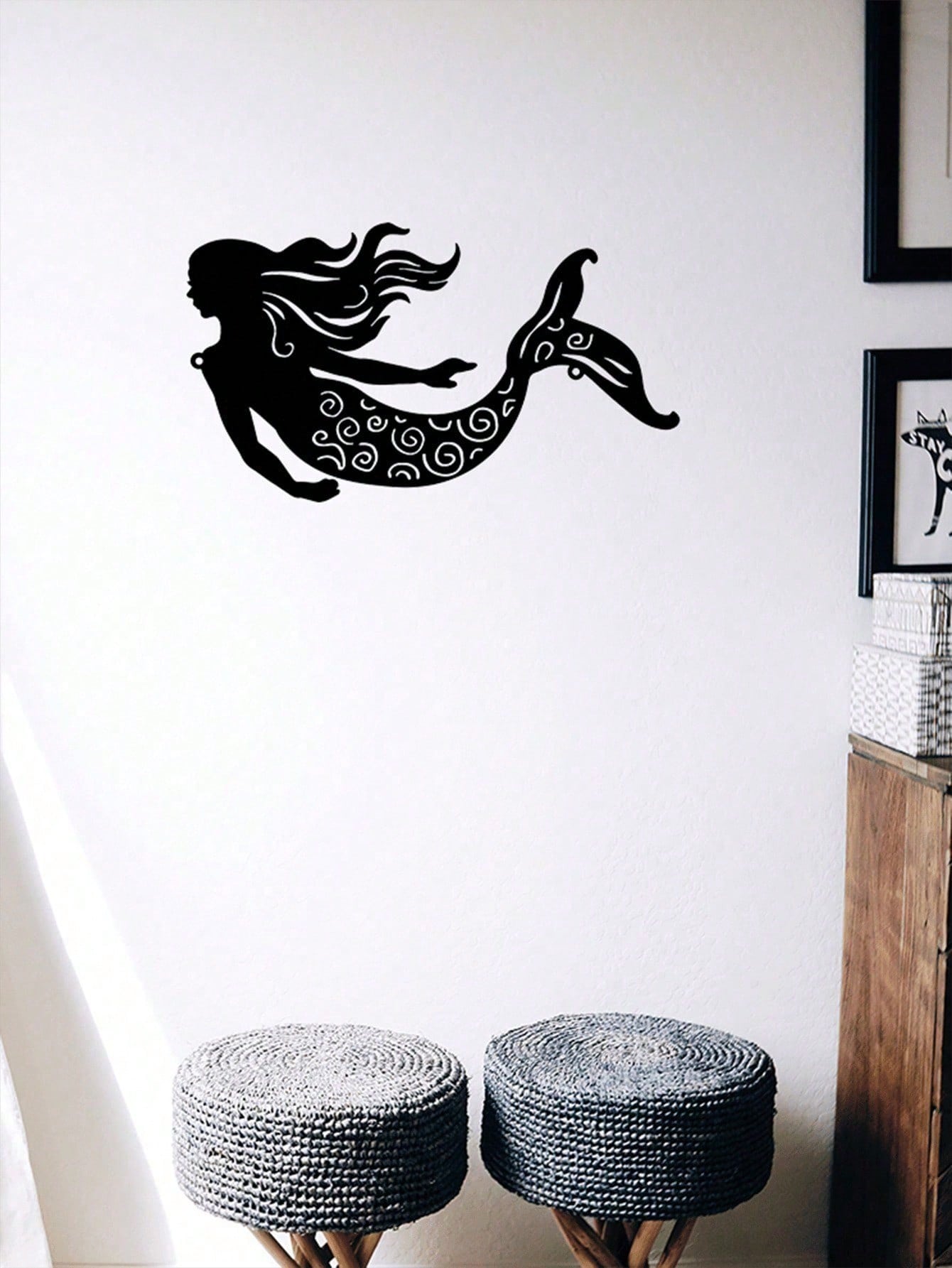 "1pc Rustic Metal Mermaid Wall Art - Handcrafted Outdoor & Indoor Wall Decor for Patio, Garden, Living Room, Bedroom - Unique Housewarming Gift, Coastal Home Decor, Beach-Themed Wall Hanging"