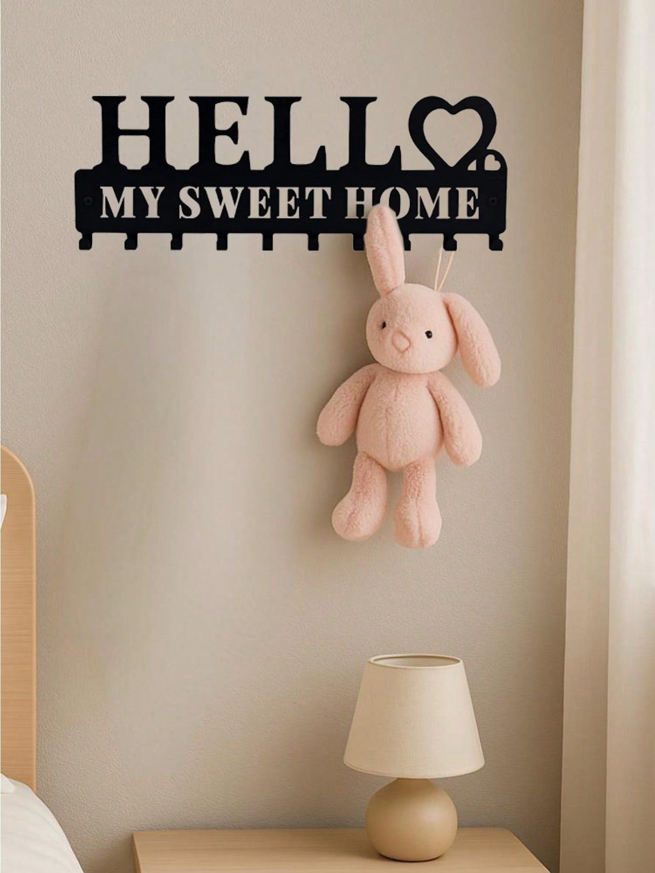 1pc Metal Welcome Keychain Holder - Wall-Mounted Key Hook Rack In Black. Features A Welcome Sign Design, Perfect For Organizing Entryways In Living Rooms, Bedrooms, Or Offices. Ideal For Key Storage And Hanging Keychains.