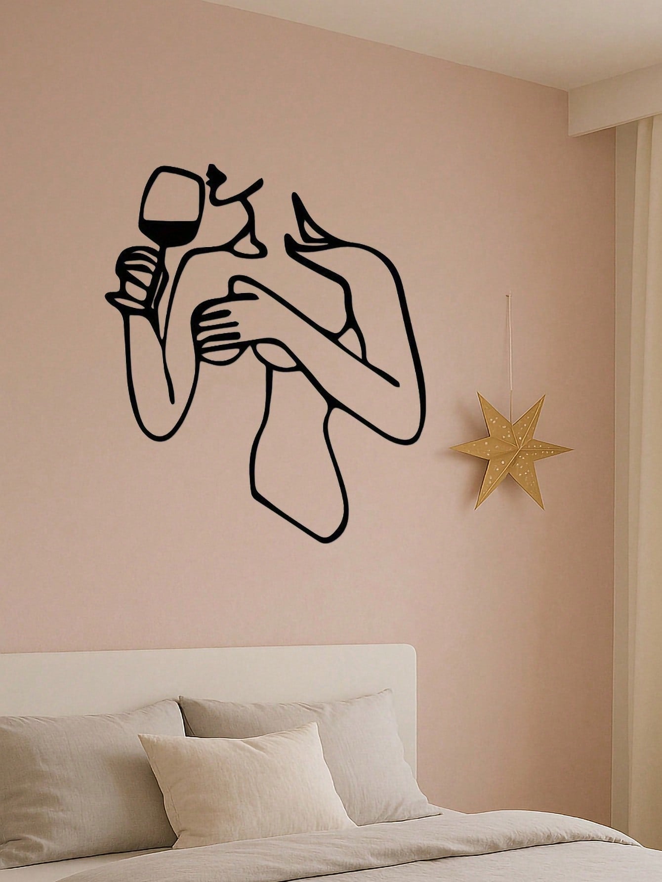 1PC Vintage Wine Lady Metal Wall Art - Laser Cut Iron Silhouette with Wine Glass Motif, Retro Home Bar Decor for Dining Room & Man Cave, Housewarming Gift, Suitable for Christmas, Halloween, Thanksgiving, Valentine's Day Gifts, Suitable for Modern Home De Main image