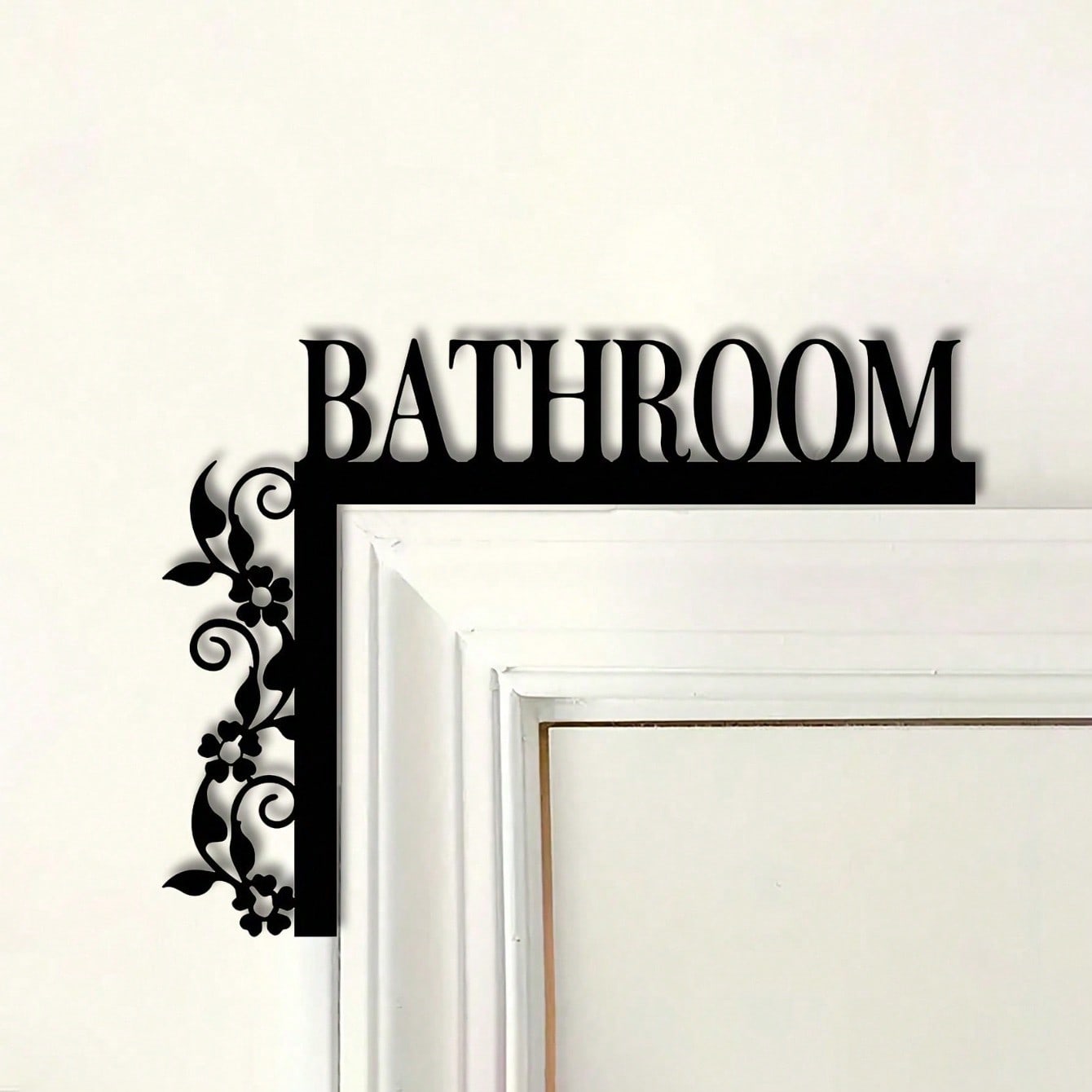 1pc Exquisite Metal Bathroom Door Plate, Wall-Mounted Iron Decorative Plaque, Floral Pattern, Suitable For Home, Indoor And Bathroom Decor