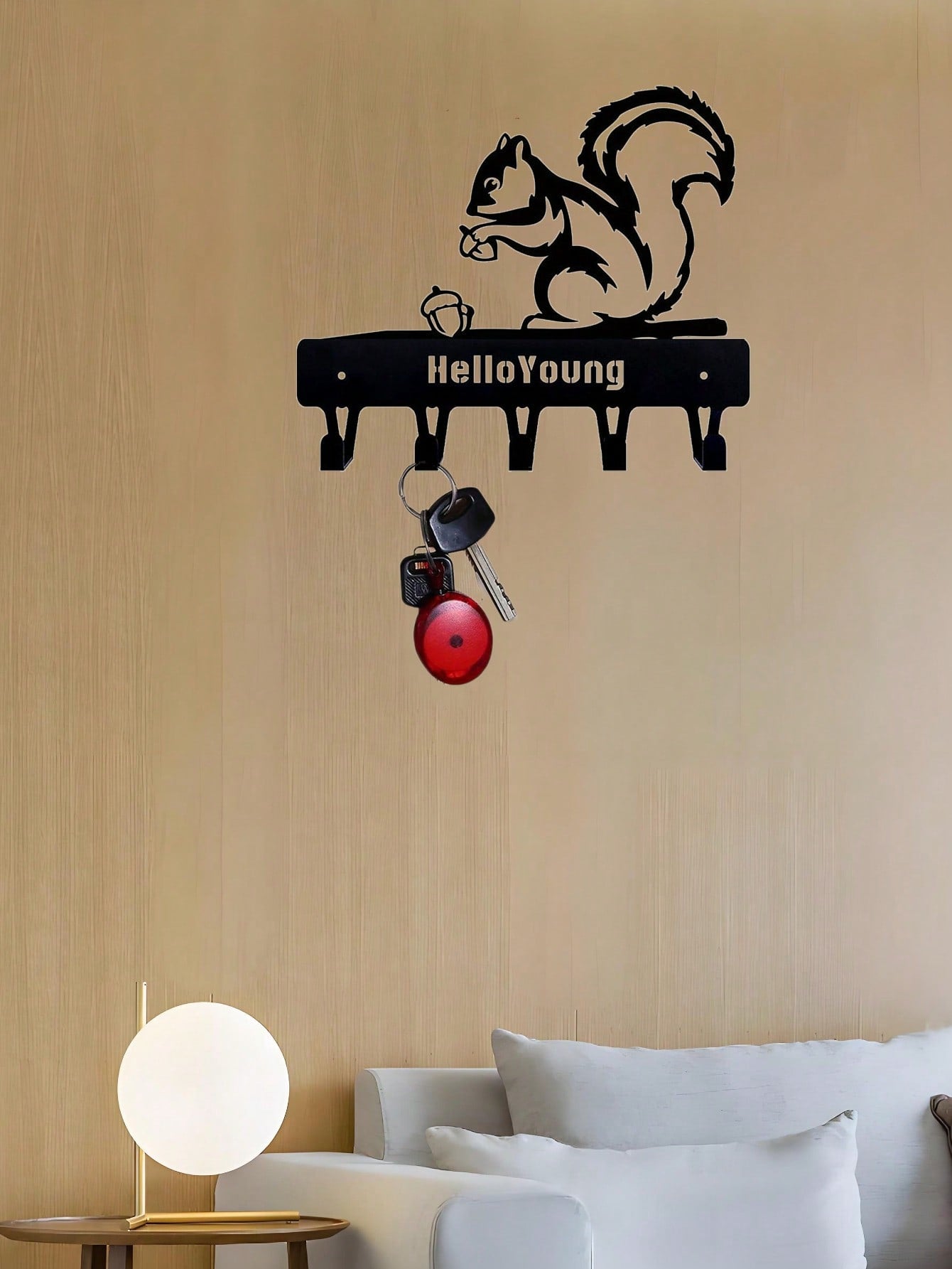 1pc Squirrel/Cat Metal Key Holder Wall Hook, Artistic Decorative Accessory, Wall Mounted Key Chain Hanger