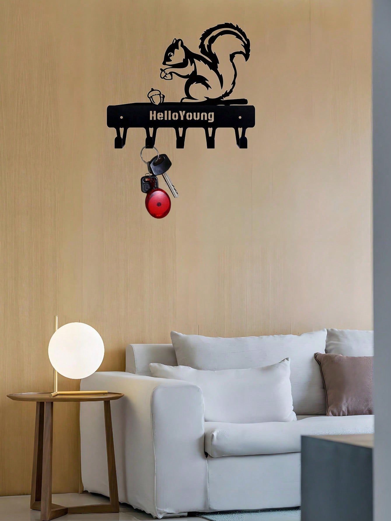 1pc Squirrel/Cat Metal Key Holder Wall Hook, Artistic Decorative Accessory, Wall Mounted Key Chain Hanger