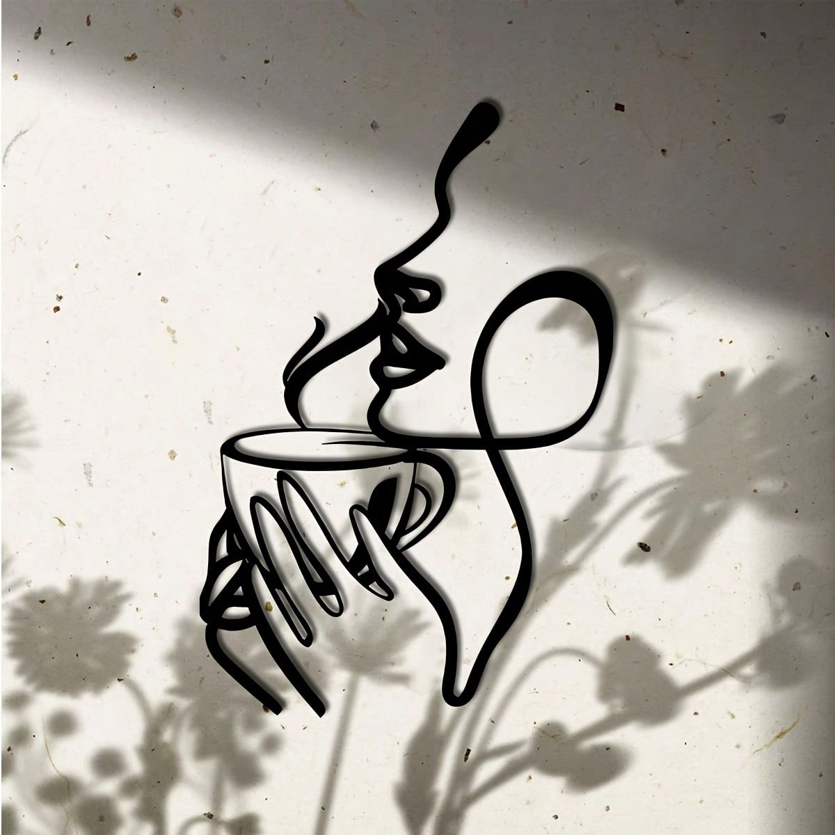 Ladies line art metal wall decoration - minimalist coffee and lipstick silhouette, black metal wall carving, perfect for living room, bedroom, balcony or patio decoration, the perfect housewarming gift.