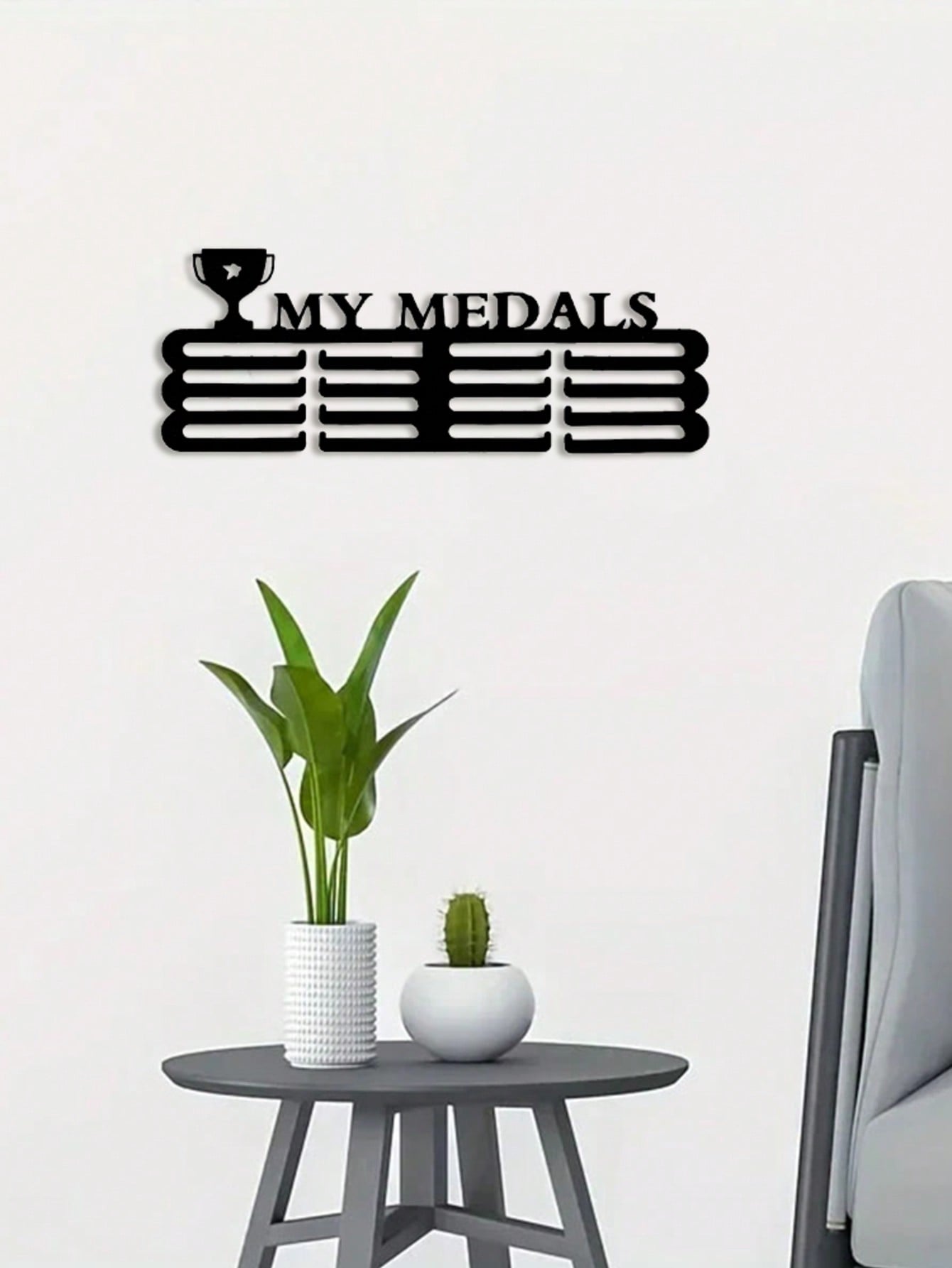 1 Medal Display Rack – Perfect For Showcasing Sports Medals And Ribbons. A Stylish Wall Organizer Ideal For Hockey, Handball, Jumping Events, And More. Comes With Multiple Hooks.