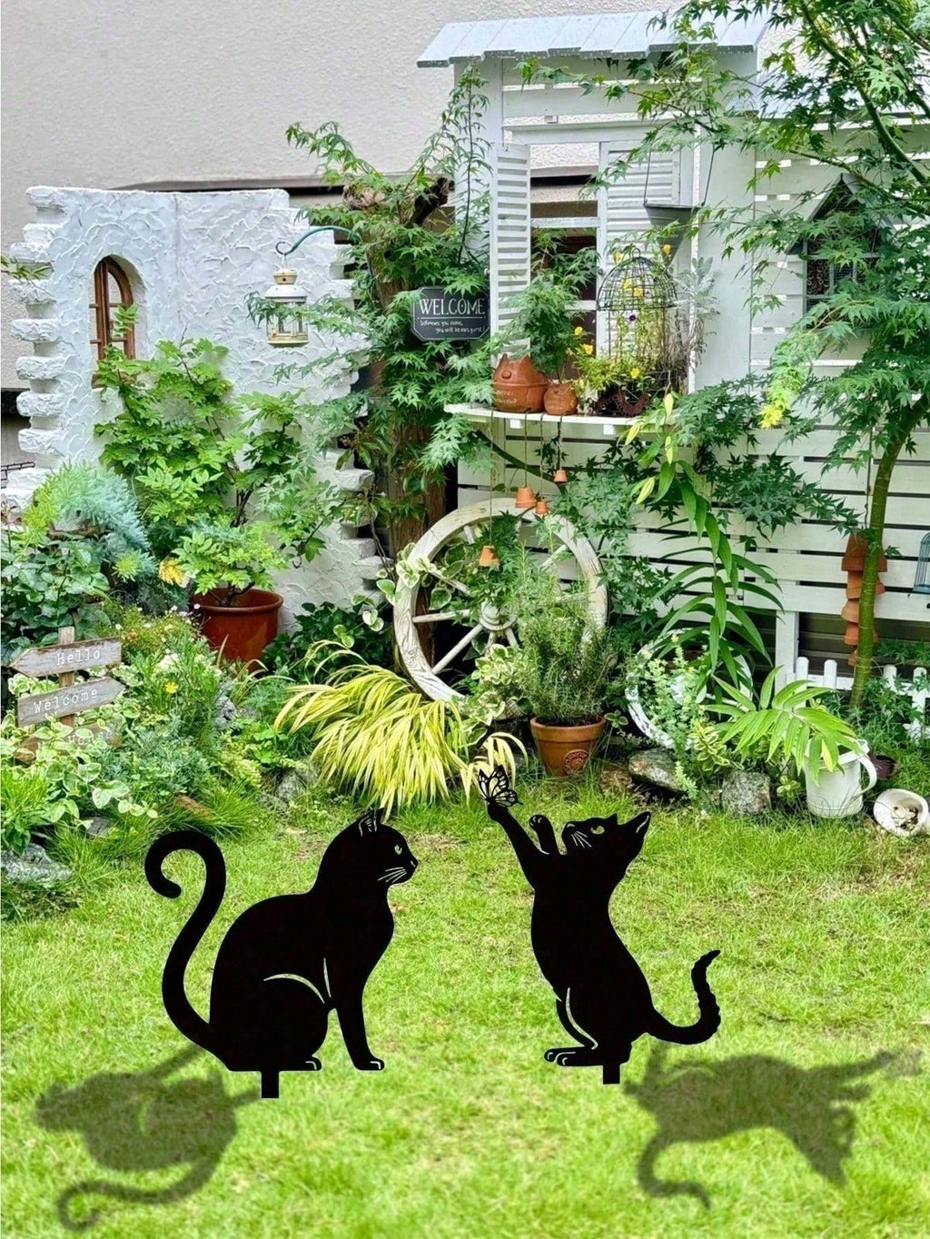 Stylish Black Metal Cat Silhouette Outdoor Garden Statue – Modern Patio, Lawn & Yard Decor Art for Cat Lovers | Unique Gift for Women, Mom, Her, Cat Lady | Perfect Home & Garden Gift for Christmas, Halloween, Birthday, Housewarming | Durable Weather-Resis