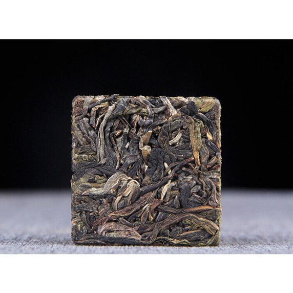 Small Icelandic Square Brick Pu-erh Raw Tea Flakes