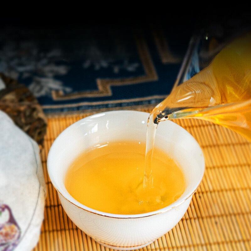 100g Pu-erh Raw Tea Tea Cake Yunnan Iceland Ancient Tree Pu-erh Tea Leaves