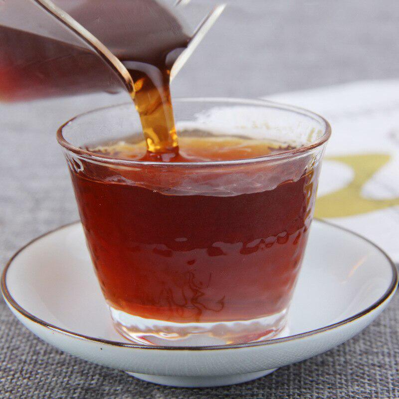 HelloYoungTea 2016 Menghai Yunnan Shu Pu-erh "Iron Shu" Spring Bud Cake 188g 2016年勐海云南熟普洱“铁树”春芽饼 188克